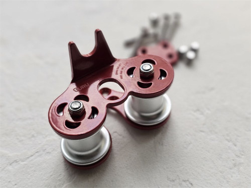 Купить ролик guru treck v2 для навесной переправы красный