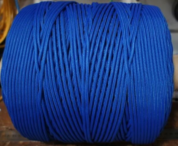  Шнур ПА плетеный 16-ти пр.с ПА серд.d 4 мм синий в Новосибирске  
